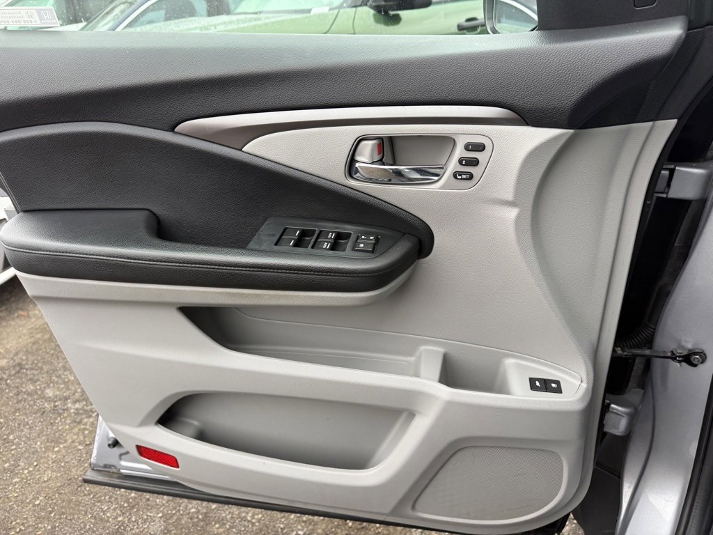 Used 2022 Honda Pilot Special Edition image 31