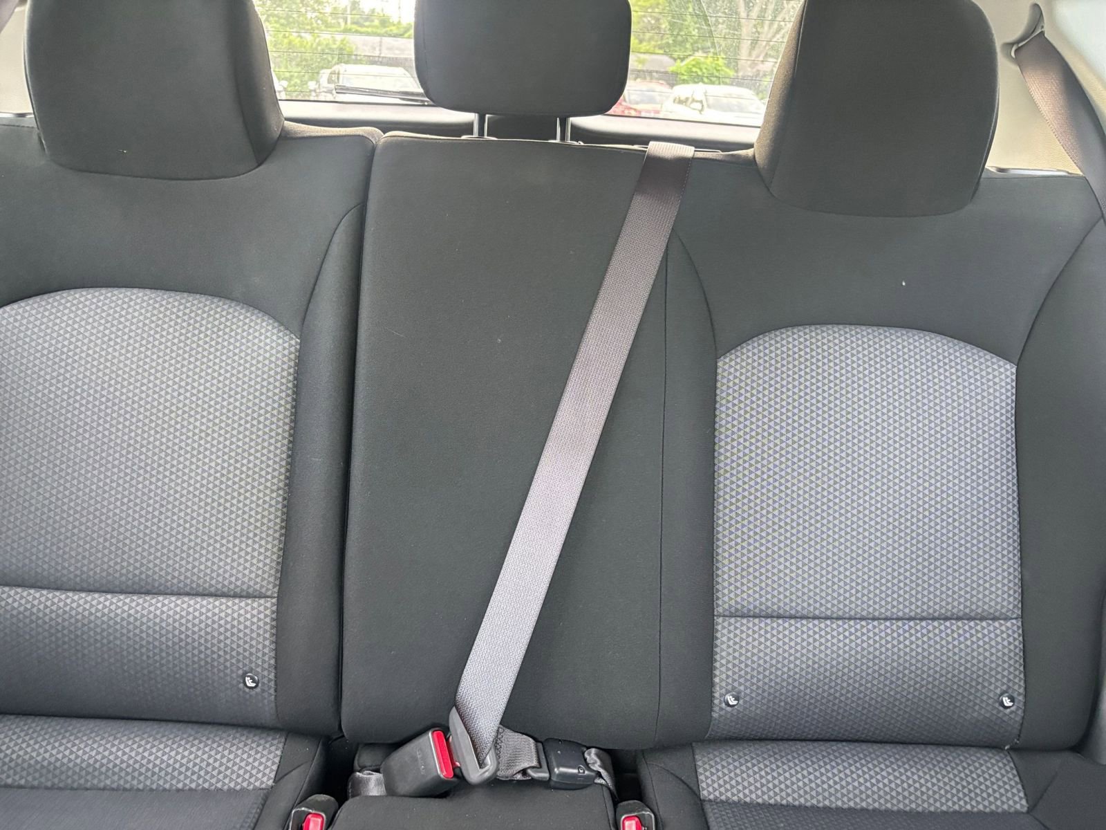 Used 2025 Kia Soul LX w/ LX Technology Package FWD image 36