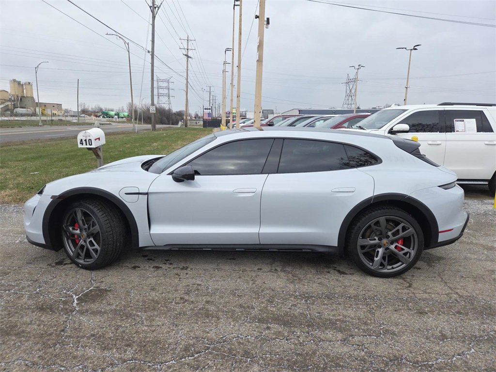 Used 2022 Porsche Taycan 4S image 12