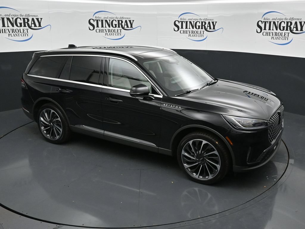 Used 2026 Lincoln Aviator Reserve AWD/4WD image 18