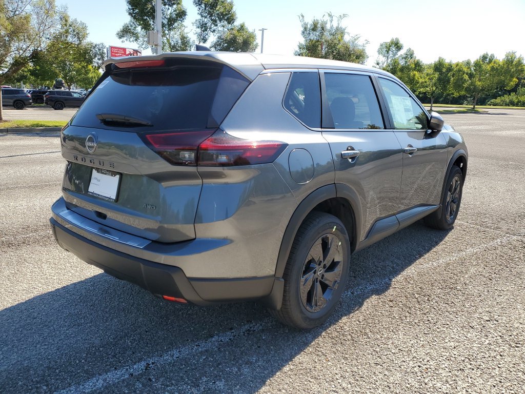 New 2026 Nissan Rogue SV AWD/4WD image 4