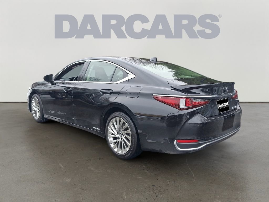 Used 2019 Lexus ES 300h w/ Luxury Package image 4