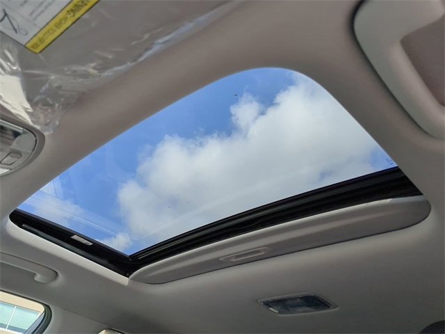 Used 2023 Hyundai Kona Limited image 21