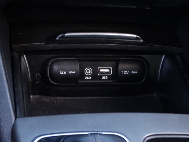 Used 2020 Kia Optima LX image 30