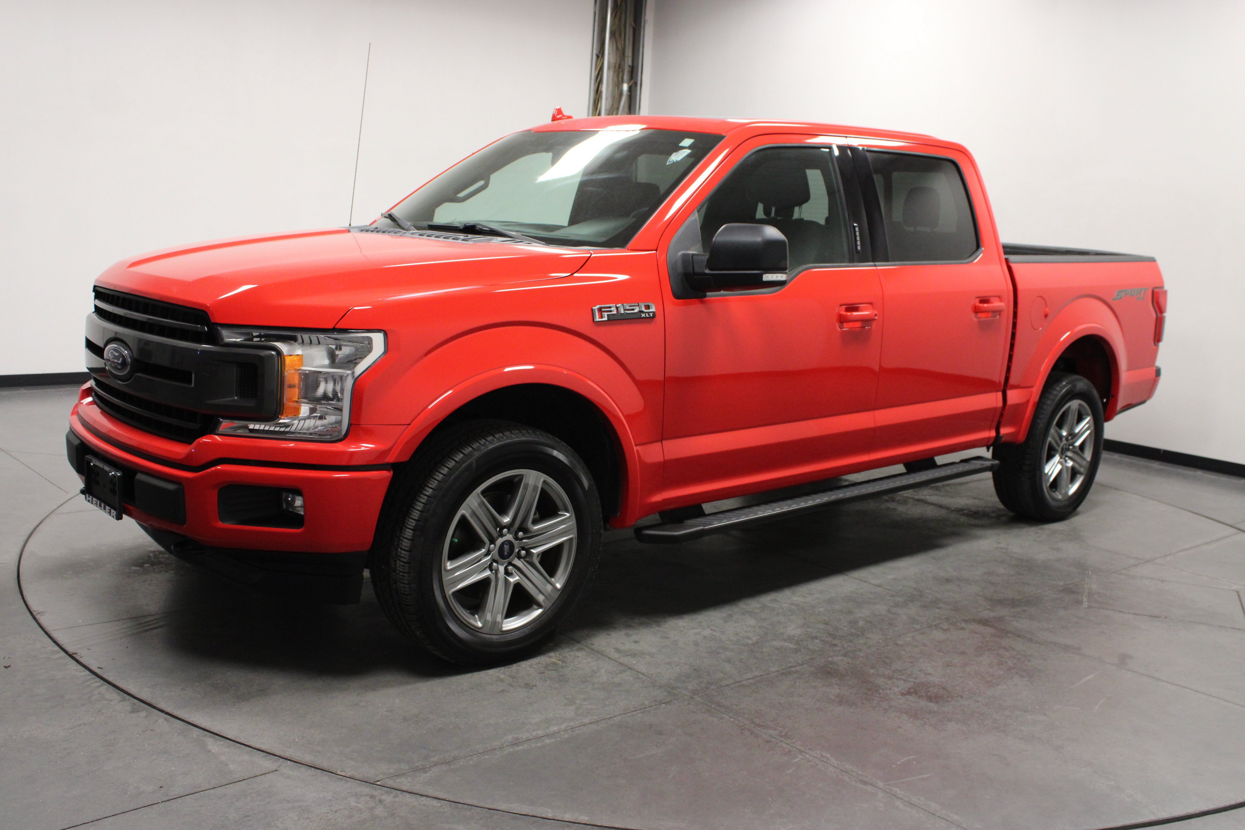 Used 2018 Ford F150 XLT w/ Equipment Group 302A Luxury AWD/4WD image 10