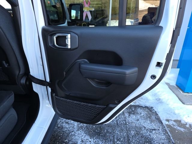 Used 2024 Jeep Wrangler Unlimited Rubicon w/ XTREMEE 35" Tire Package image 55