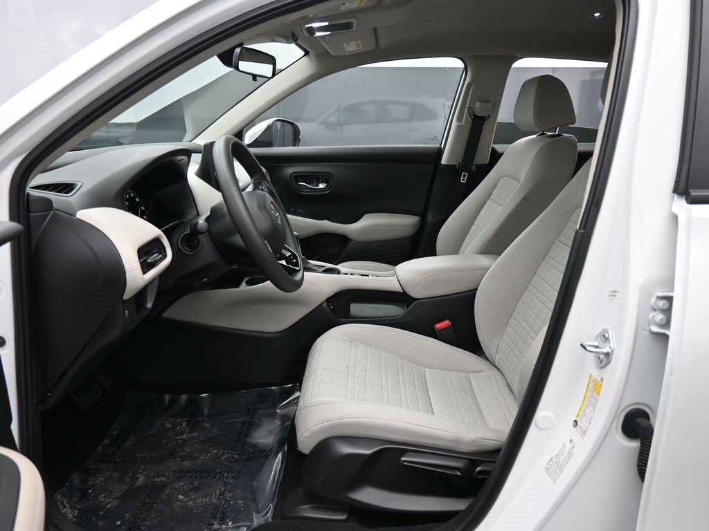 Certified 2026 Honda HR-V LX image 32
