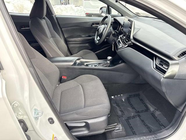 Used 2019 Toyota C-HR LE image 9