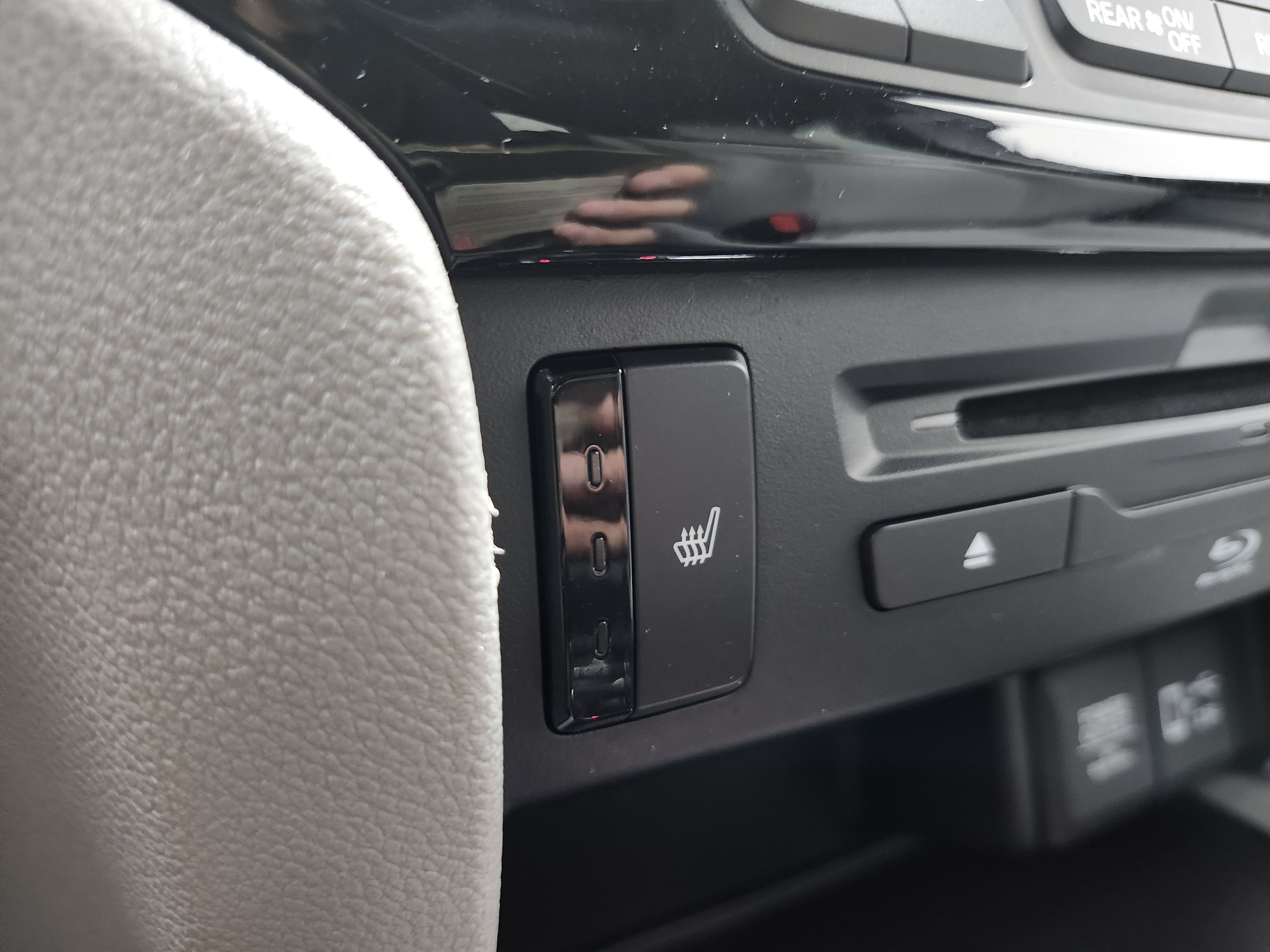 Used 2021 Honda Pilot Touring image 10