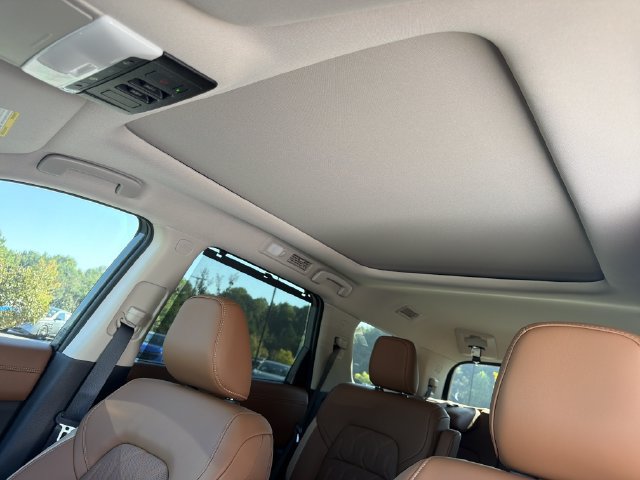 New 2026 Nissan Pathfinder Platinum AWD/4WD image 36