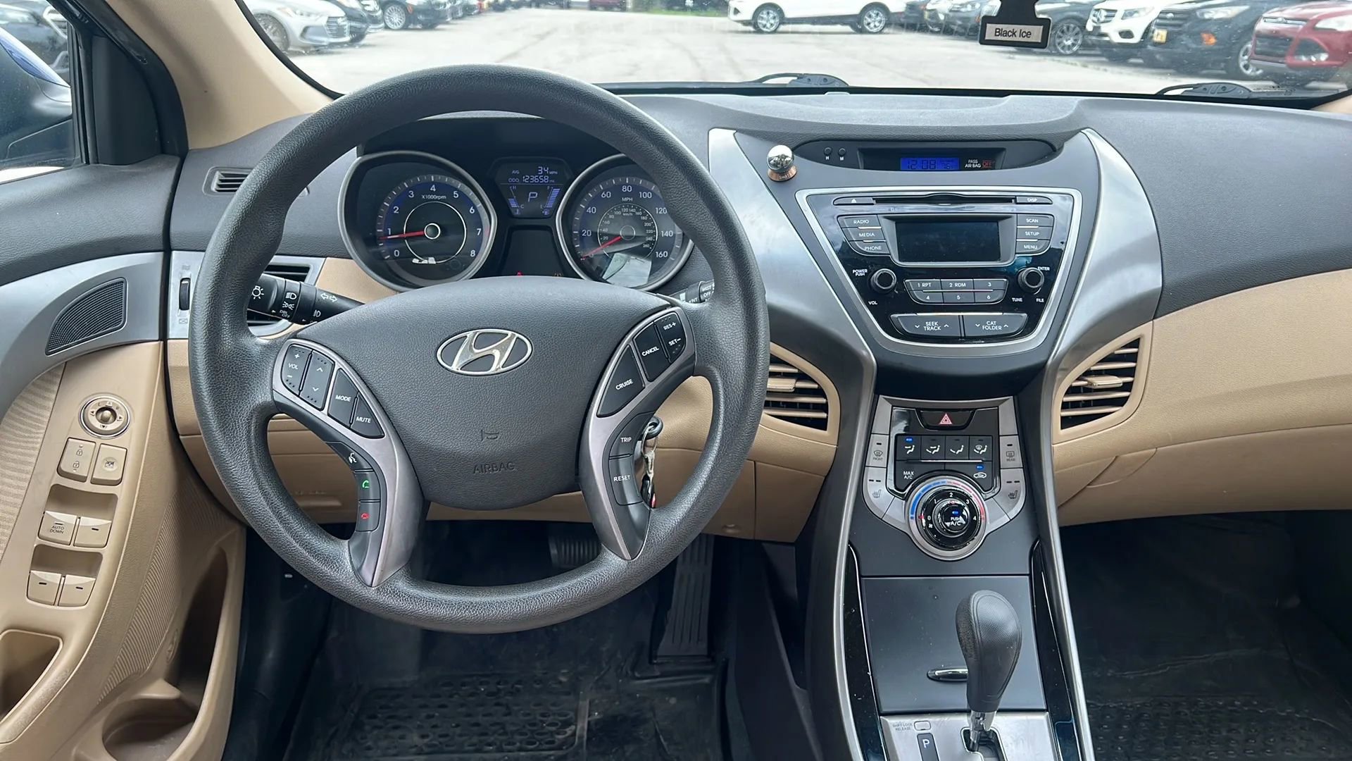 Used 2013 Hyundai Elantra GLS w/ Preferred Pkg FWD image 9