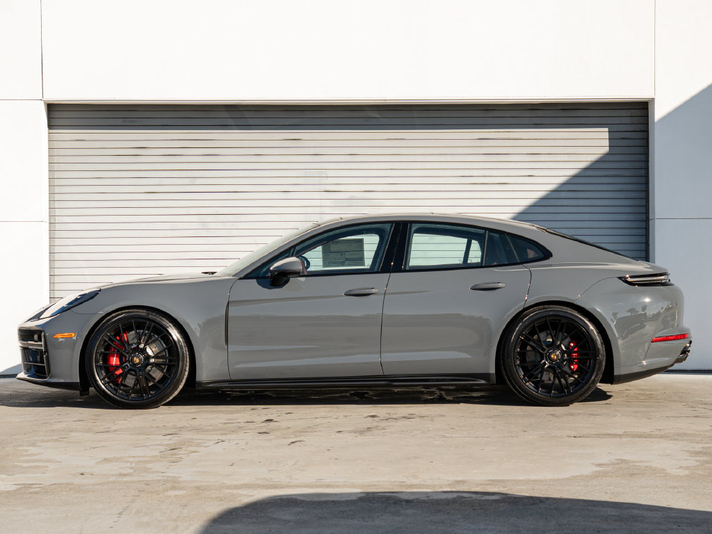 New 2026 Porsche Panamera GTS AWD/4WD image 2