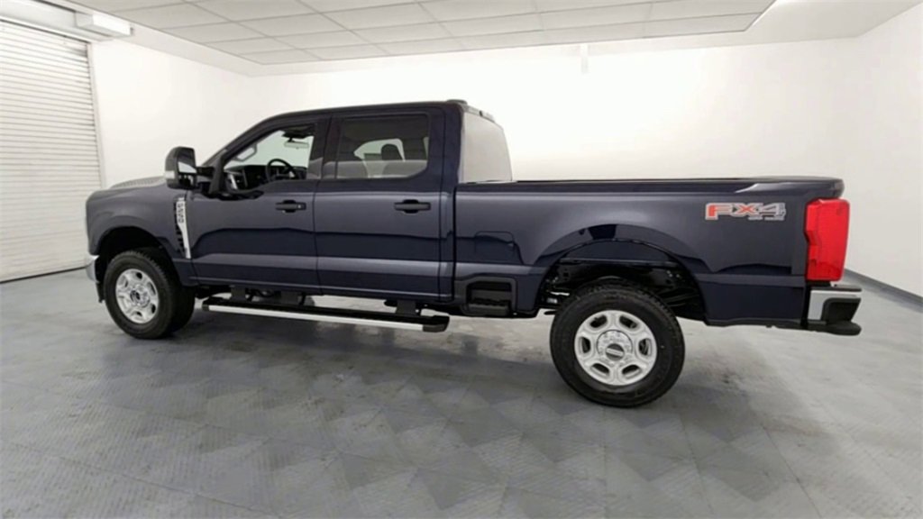 New 2025 Ford F250 XLT w/ FX4 Off-Road Package image 6