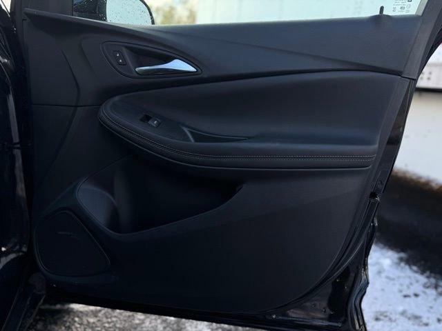 Used 2023 Buick Encore GX Essence w/ Experience Buick Package image 13