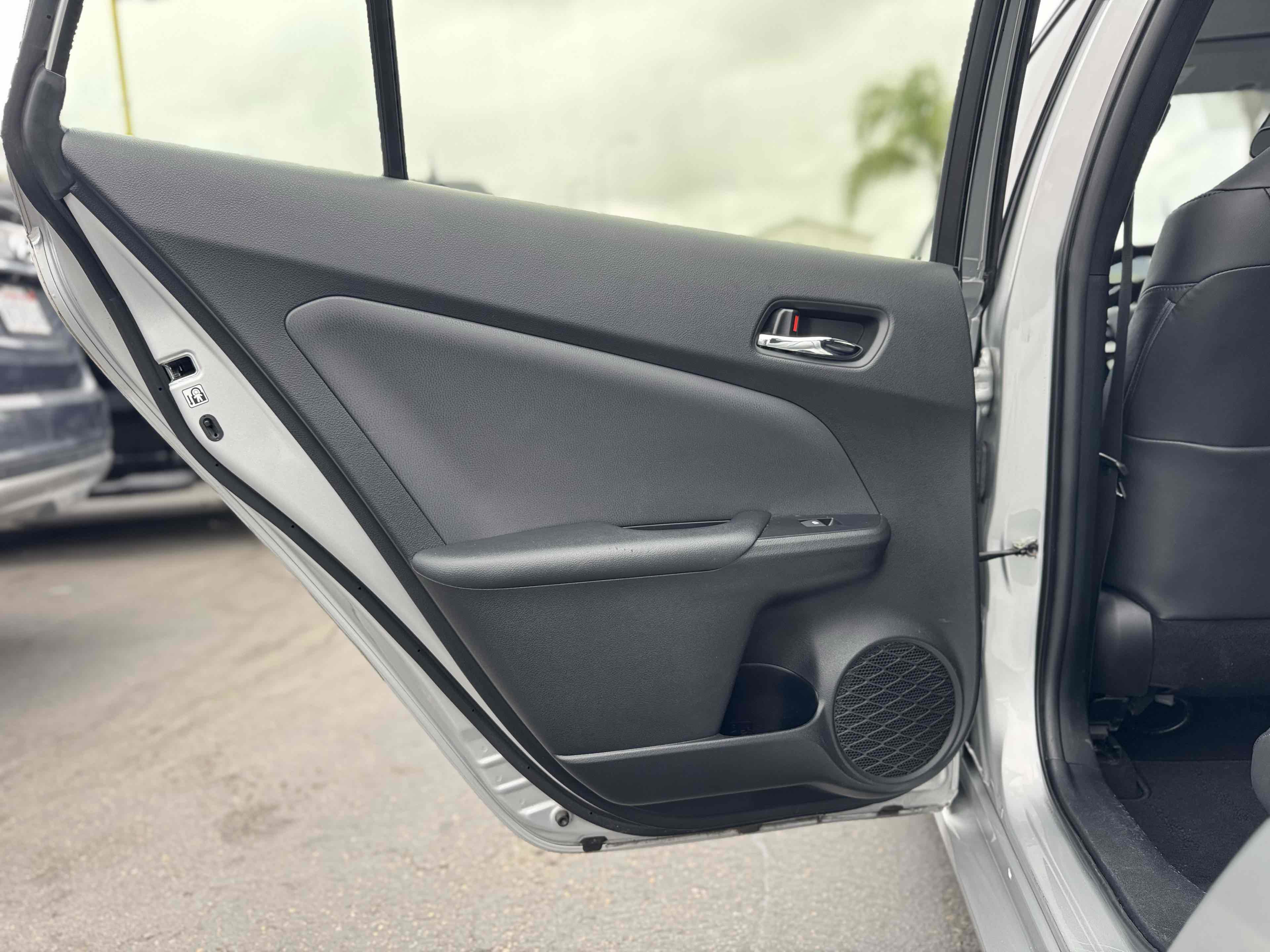 Used 2017 Toyota Prius Prime Premium w/ Carpet Mat Package image 35