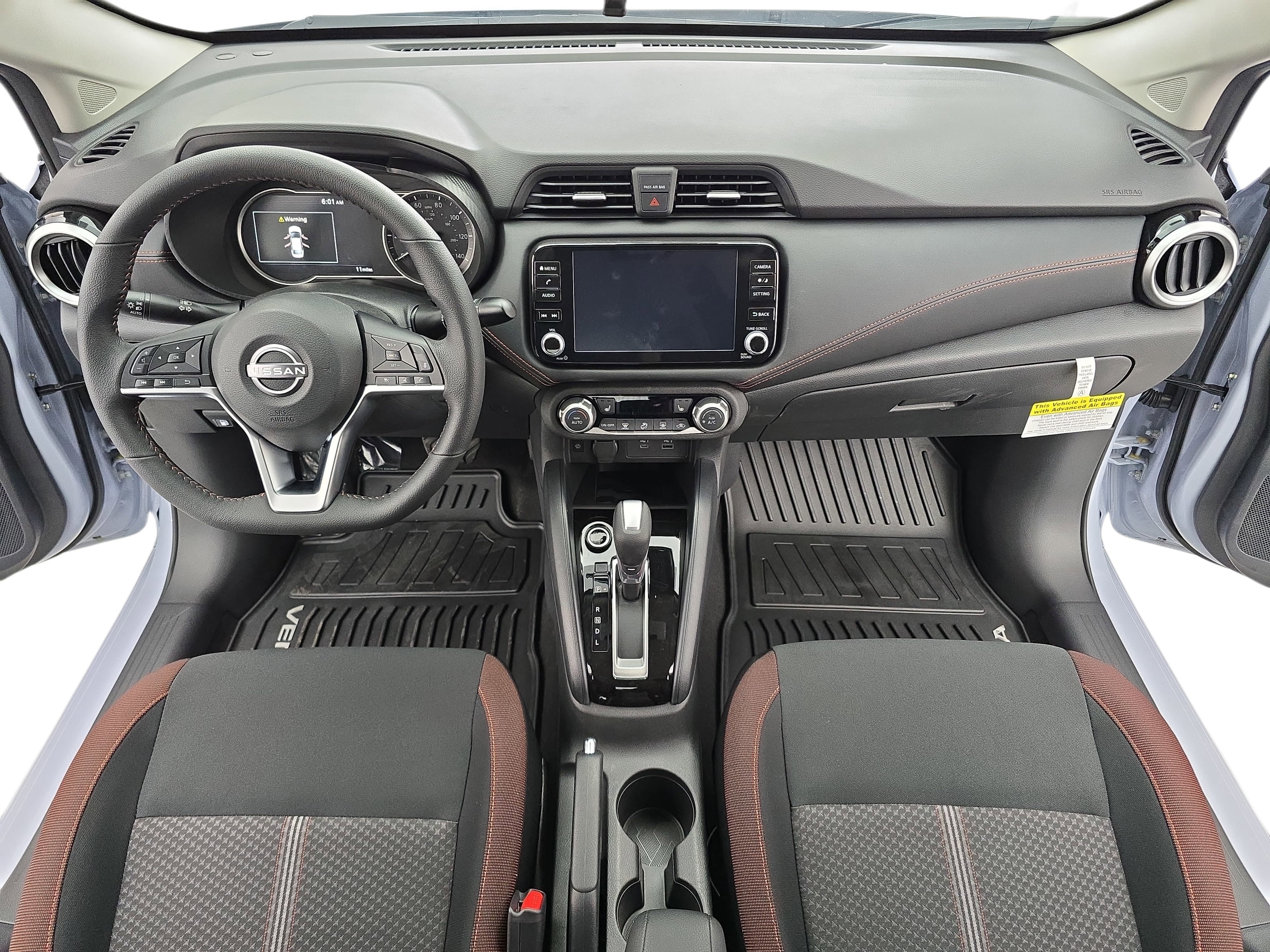 New 2025 Nissan Versa SR w/ Trunk Package FWD image 9