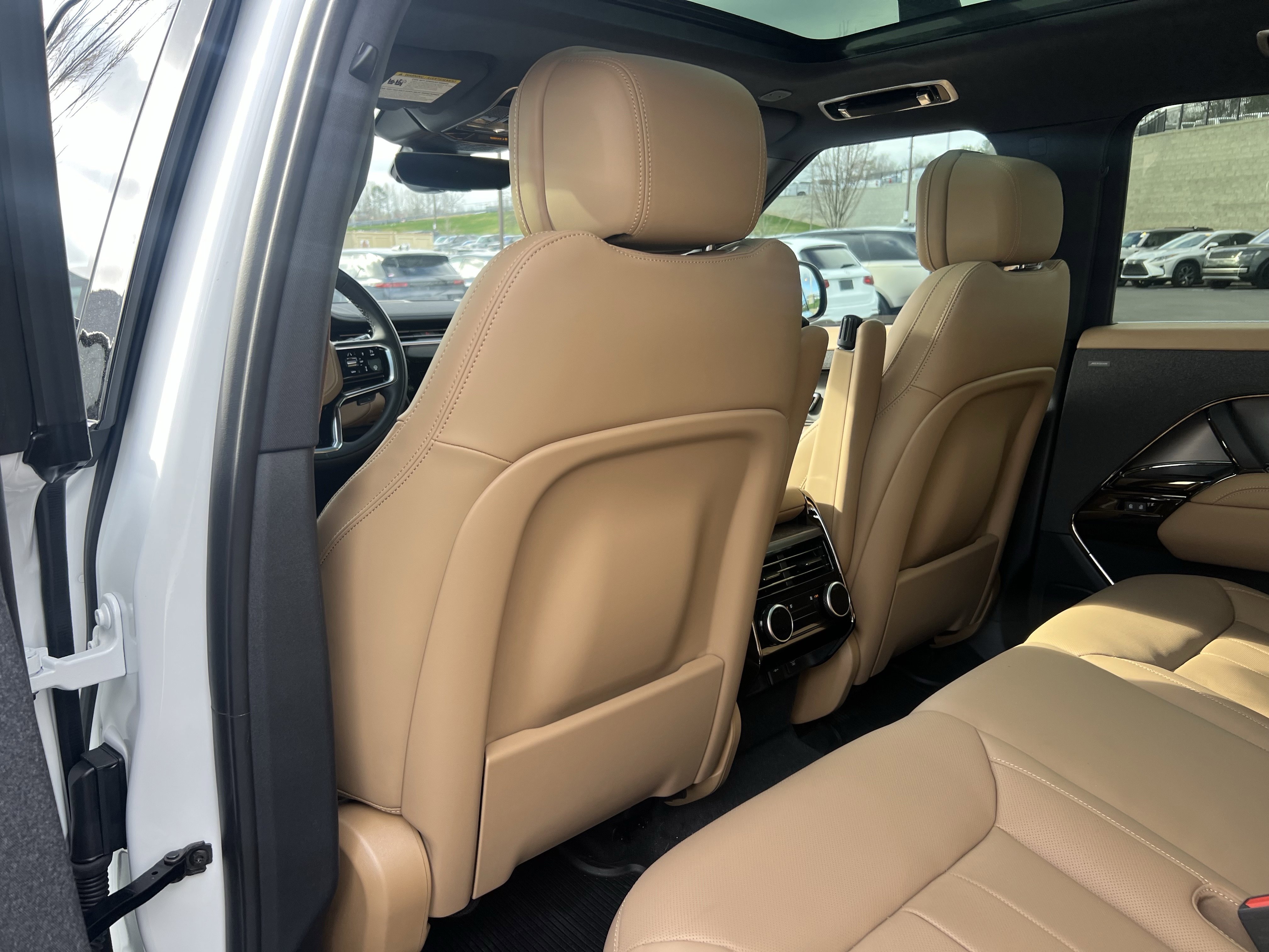 Certified 2025 Land Rover Range Rover Sport SE image 33