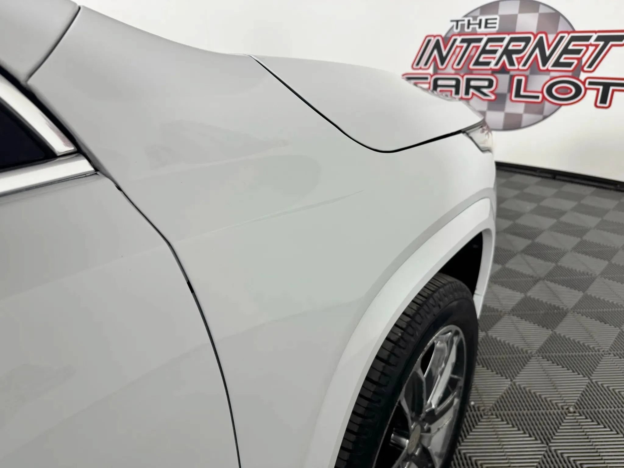 Used 2019 GMC Acadia Denali AWD/4WD image 32
