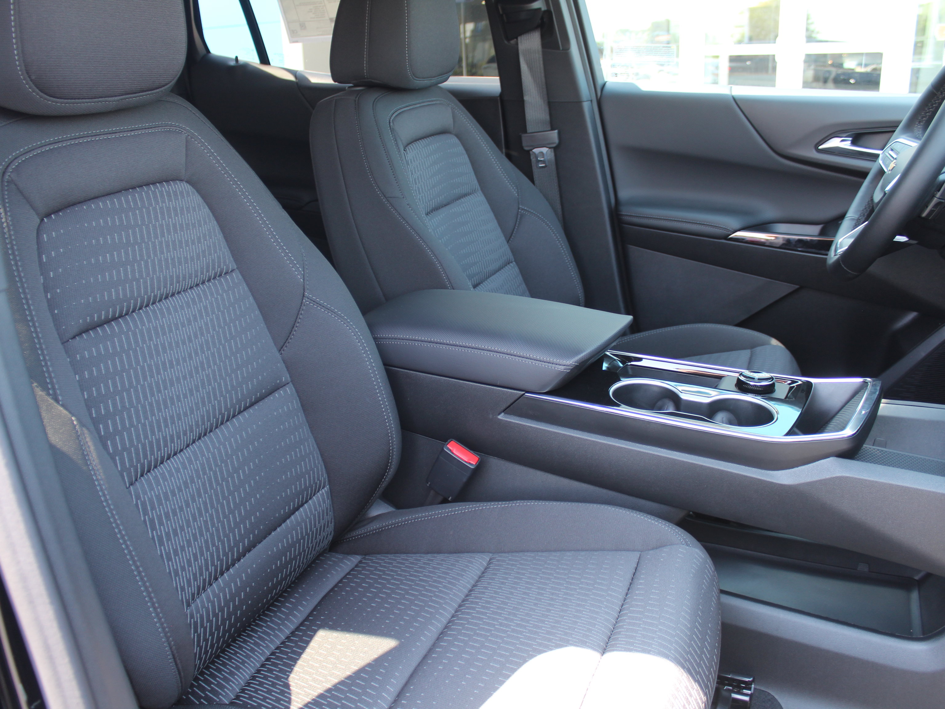 New 2027 Chevrolet Equinox LT AWD/4WD image 15