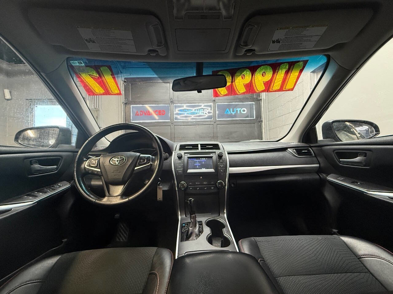 Used 2017 Toyota Camry SE FWD image 8