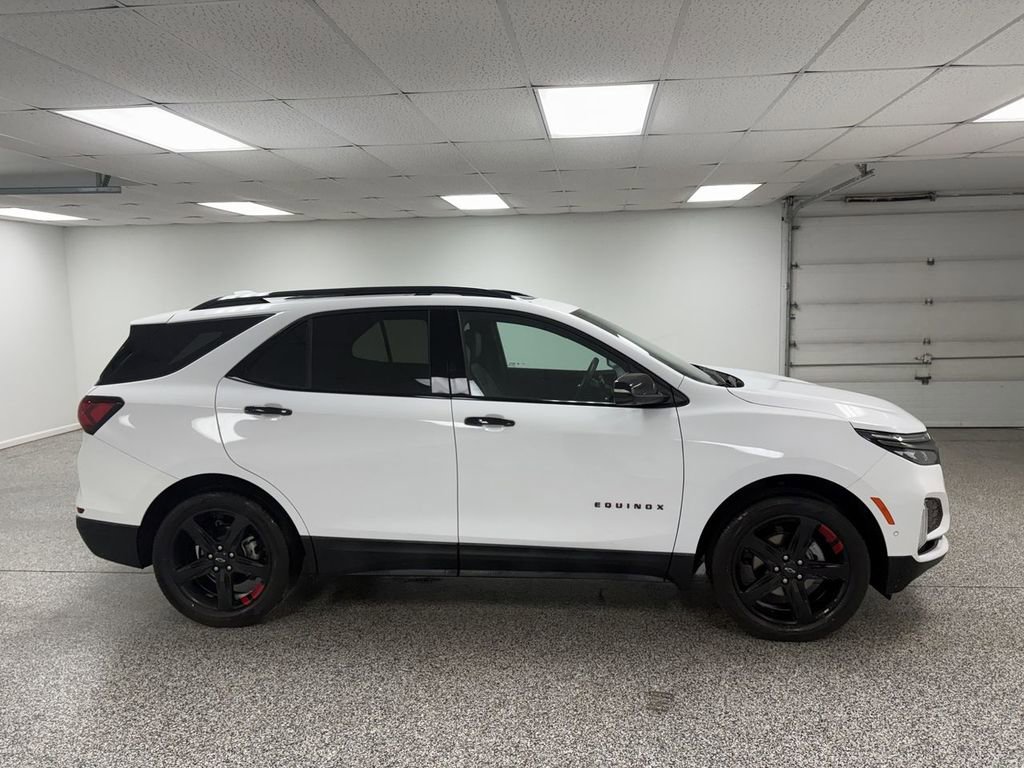Used 2023 Chevrolet Equinox Premier image 9