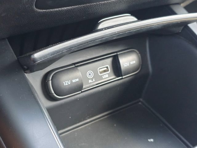 Used 2020 Kia Sorento LX FWD image 25