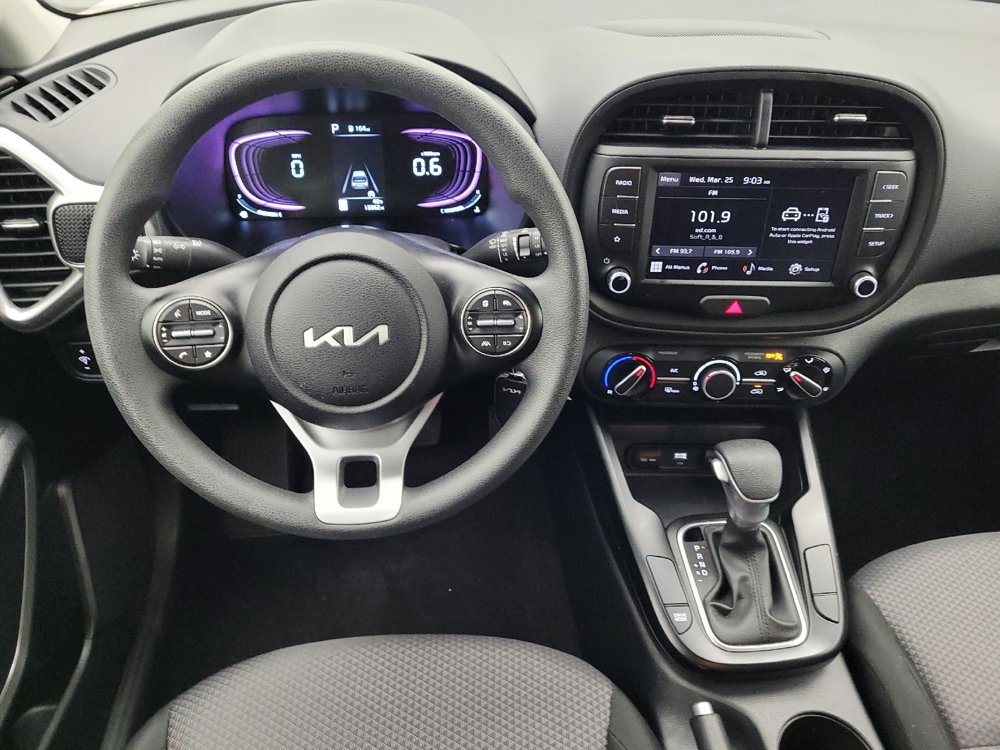 Used 2025 Kia Soul LX w/ LX Technology Package image 22