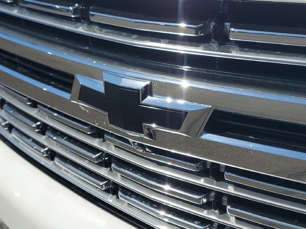 Used 2021 Chevrolet Tahoe Premier w/ Premium Package AWD/4WD image 32