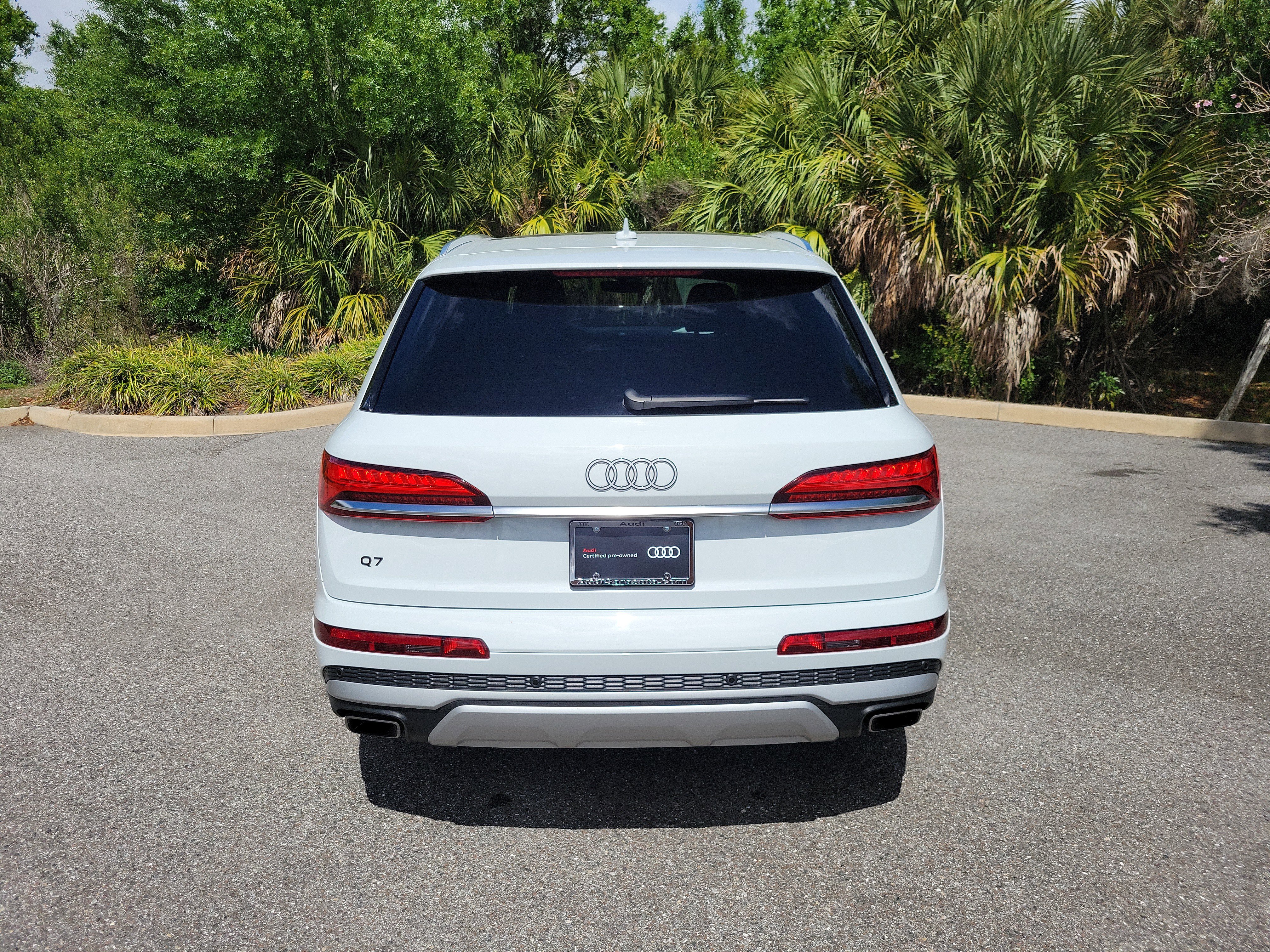 Certified 2025 Audi Q7 2.0T Premium AWD/4WD image 5