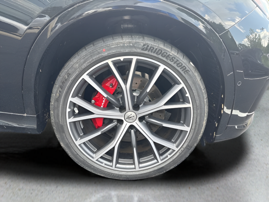 New 2025 Maserati Grecale Modena AWD/4WD image 13
