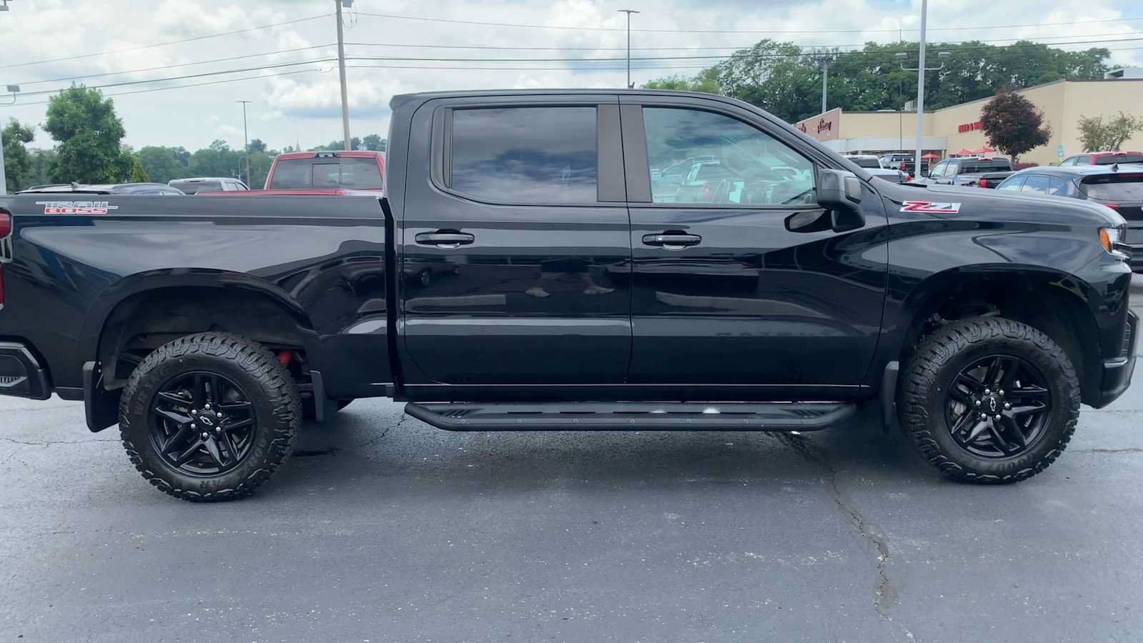 Certified 2022 Chevrolet Silverado 1500 LT Trail Boss w/ Convenience Package II AWD/4WD image 9