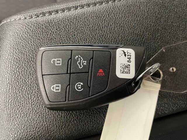 Used 2023 Chevrolet Silverado 1500 LT image 25