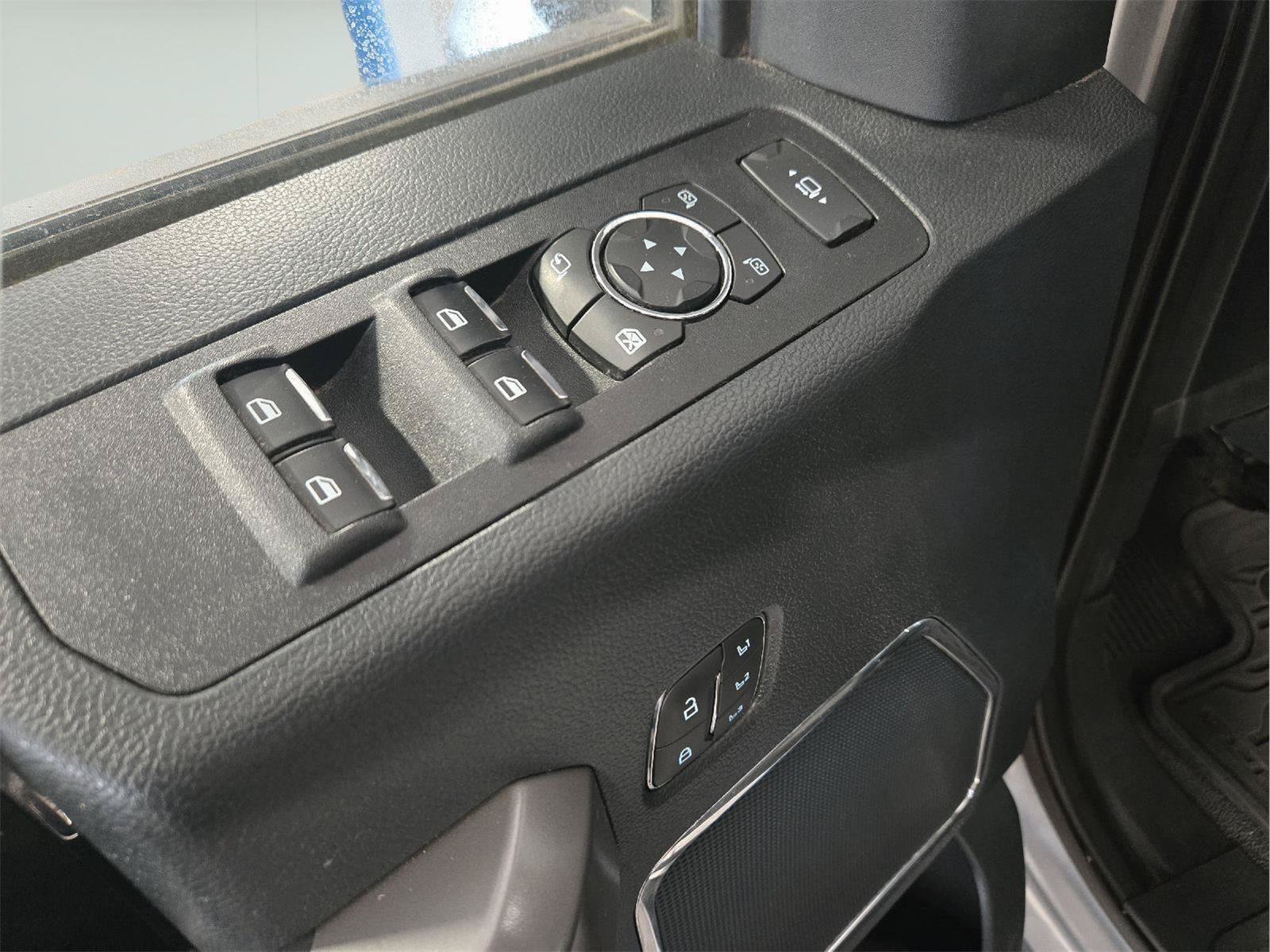 Used 2022 Ford F450 Lariat w/ Lariat Value Package AWD/4WD image 13