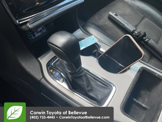 Used 2019 Jeep Grand Cherokee Altitude AWD/4WD image 14