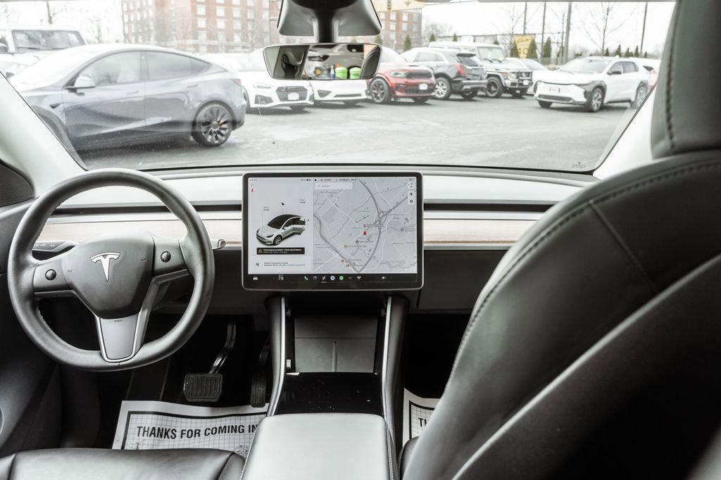 Used 2021 Tesla Model Y Long Range image 7