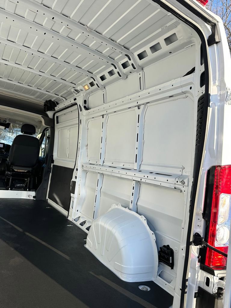 Used 2023 RAM ProMaster 2500 image 22