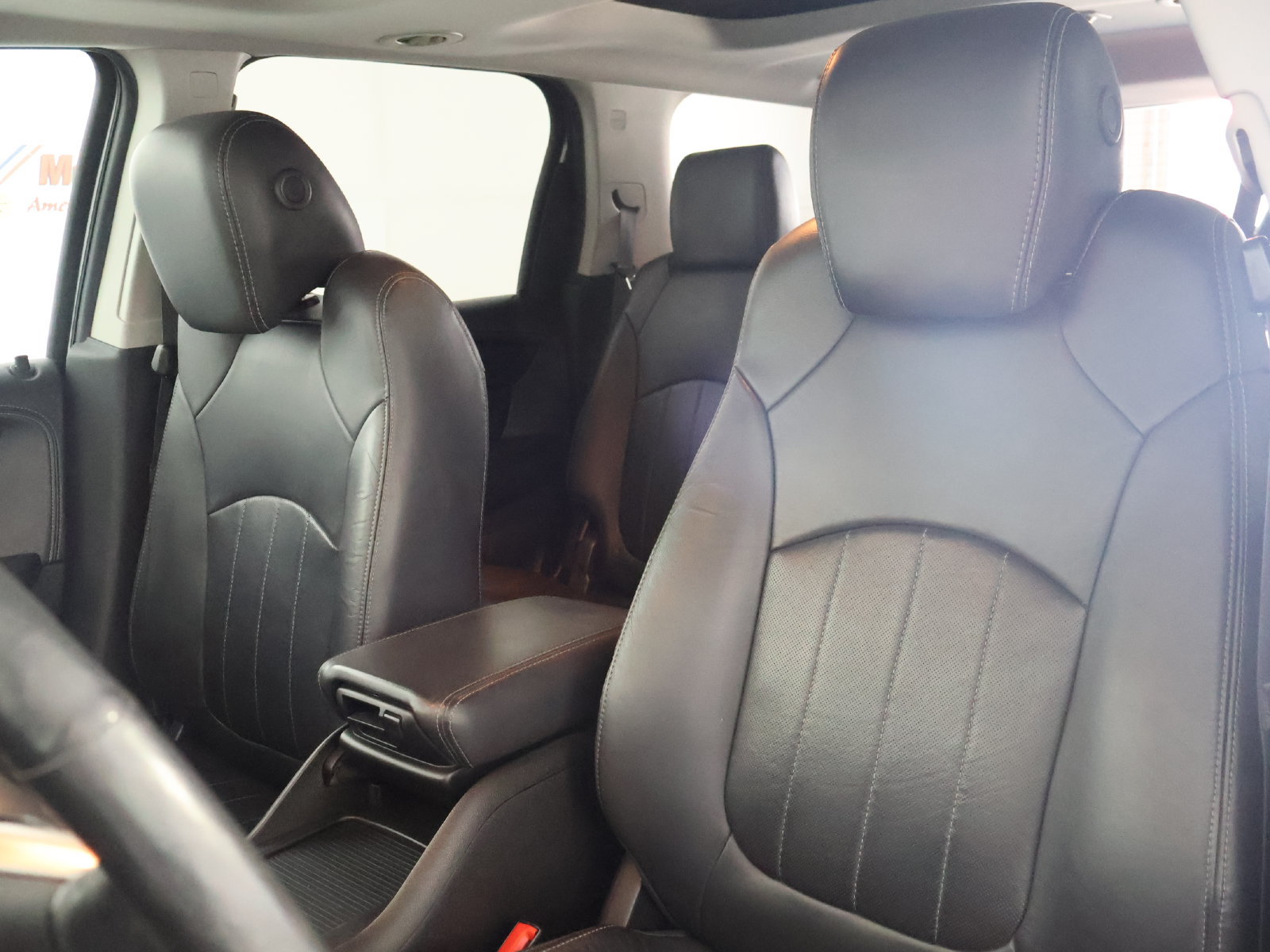 Used 2016 GMC Acadia SLT w/ Open Road Package AWD/4WD image 25