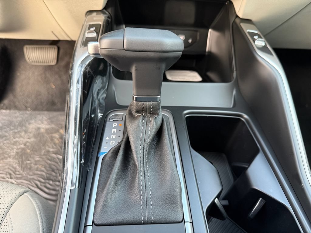 New 2026 Kia Sorento S w/ S Panoramic Sunroof Package FWD image 18