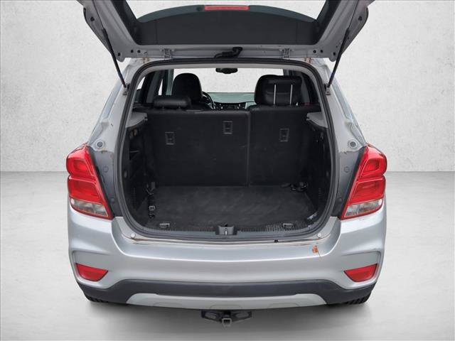 Used 2019 Chevrolet Trax LT w/ LT Convenience Package FWD image 7