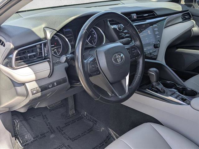 Used 2019 Toyota Camry SE w/ Sunroof Package FWD image 10