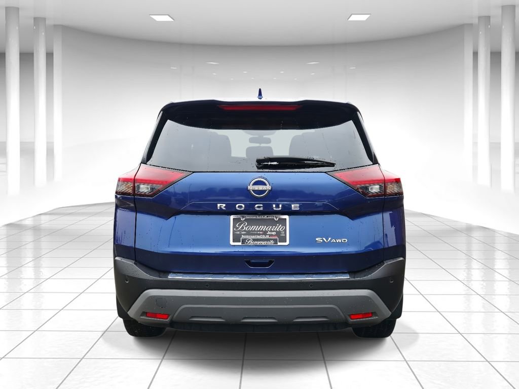 Used 2023 Nissan Rogue SV image 4