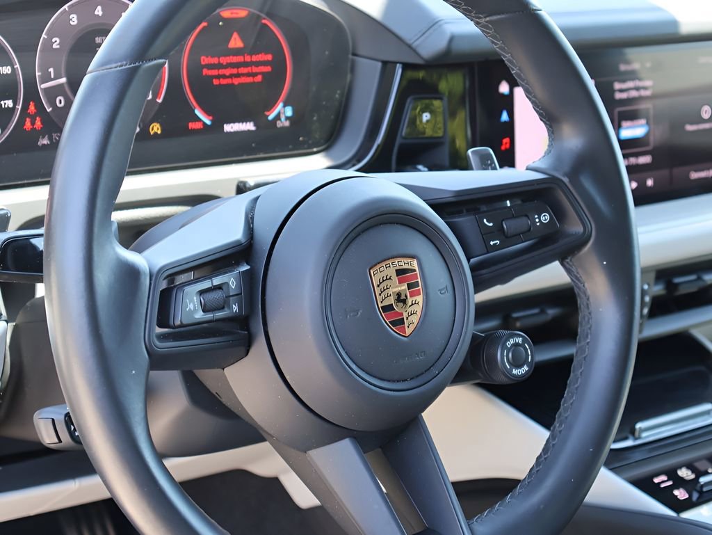 Certified 2024 Porsche Cayenne S AWD/4WD image 23