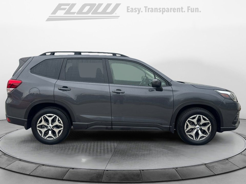 Used 2024 Subaru Forester Premium image 10