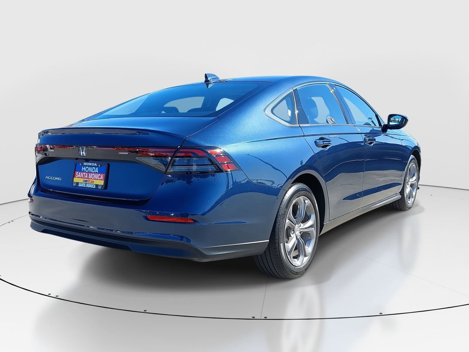 Certified 2024 Honda Accord EX image 5