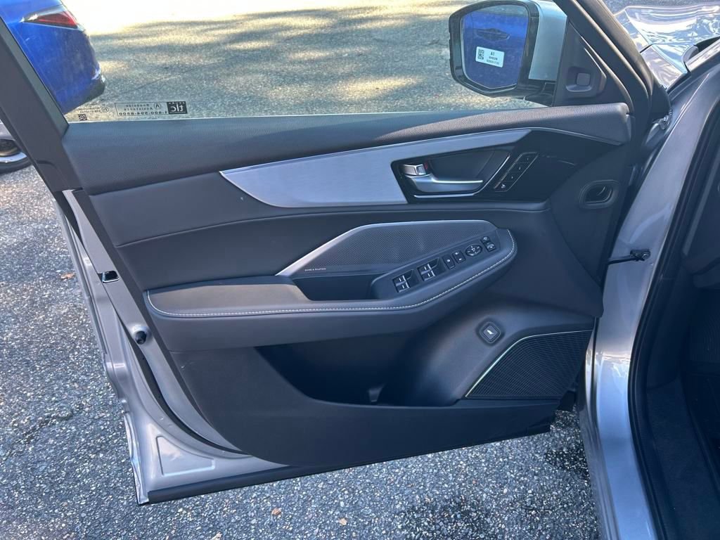New 2026 Acura MDX SH-AWD image 13