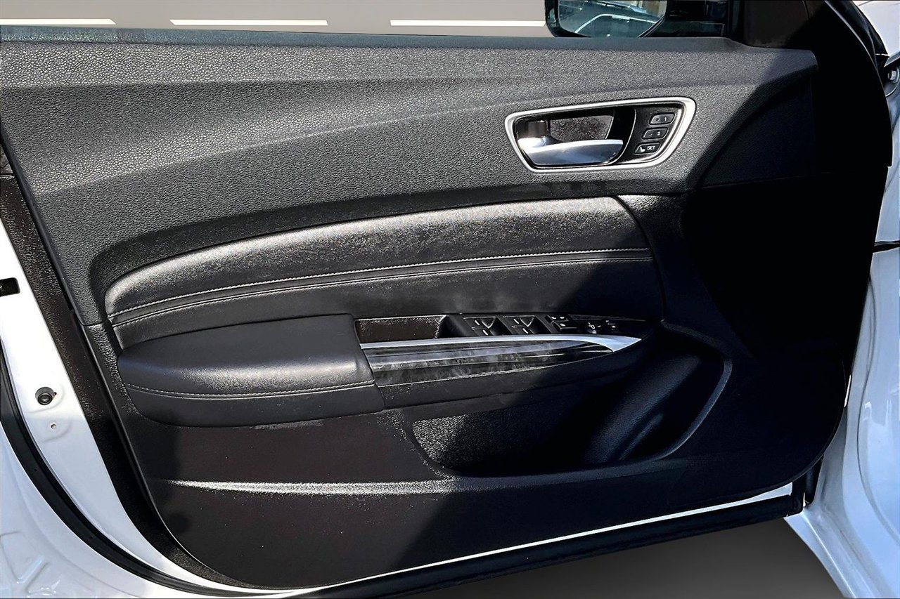 Used 2020 Acura TLX image 20