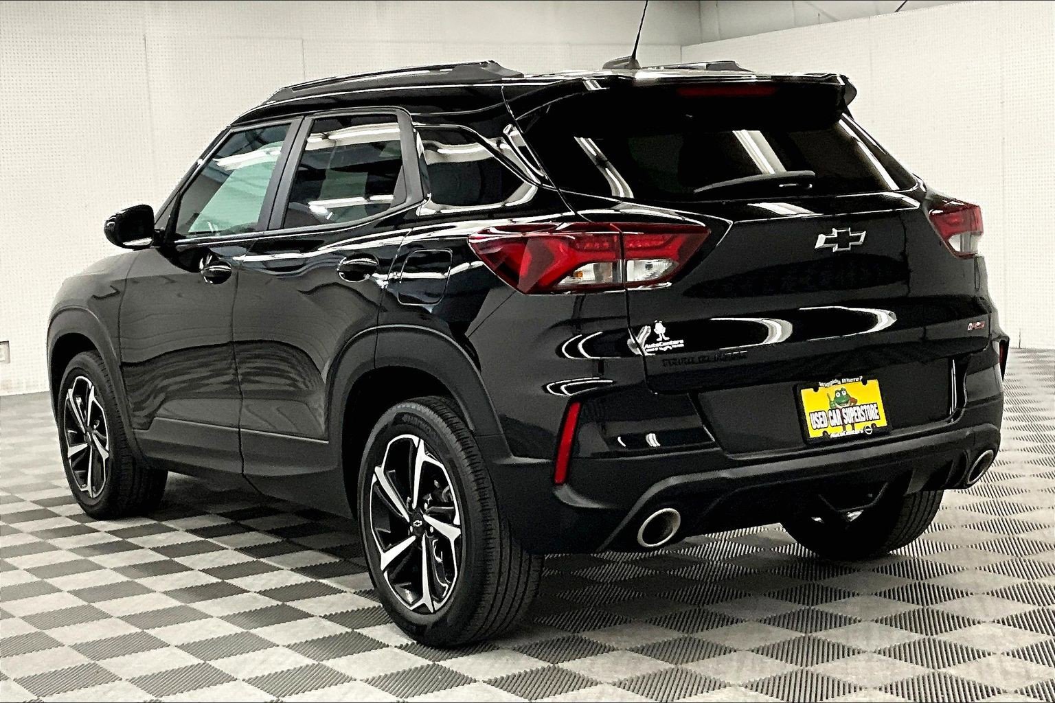 Used 2023 Chevrolet TrailBlazer RS FWD image 3