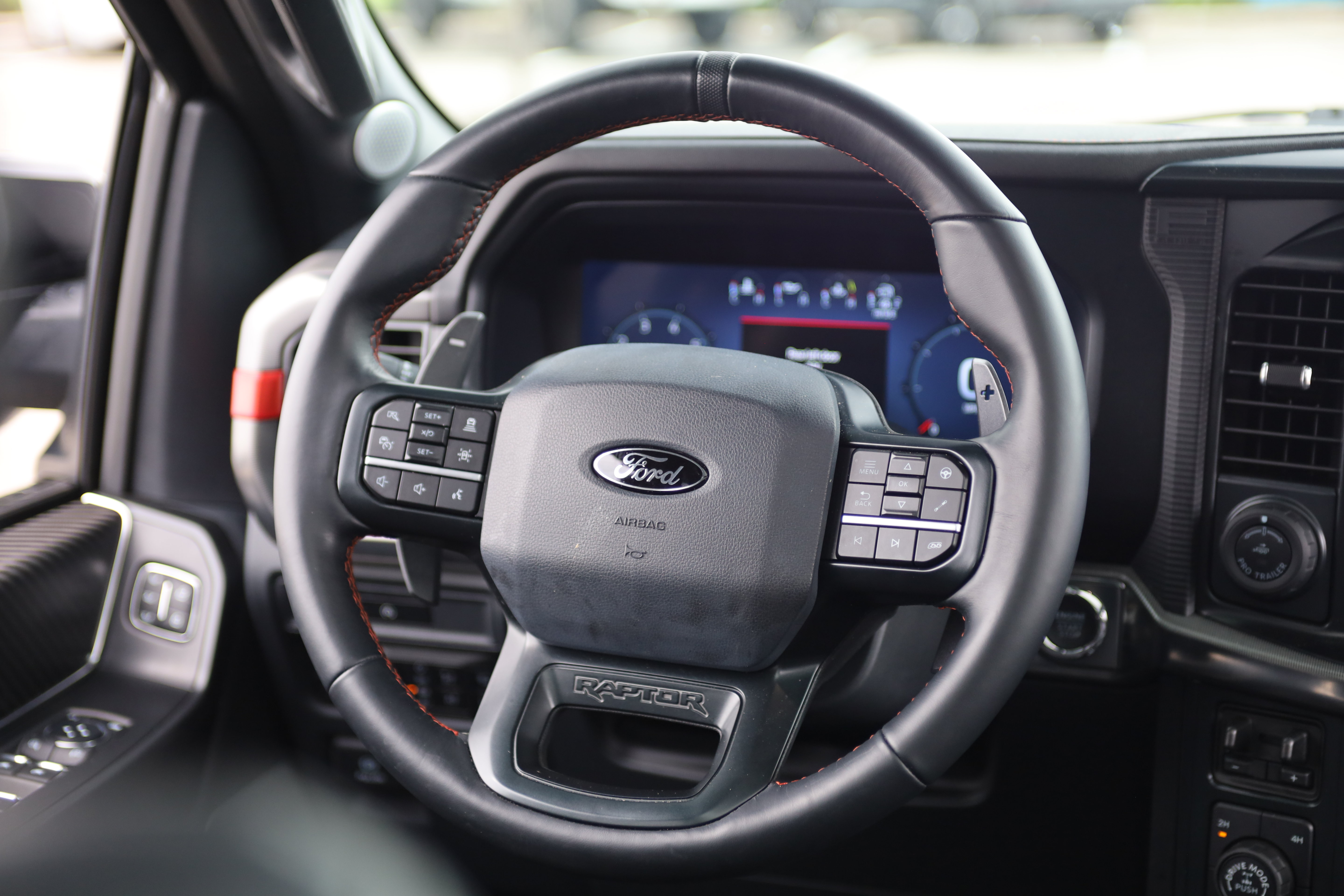 Used 2025 Ford F150 Raptor AWD/4WD image 21