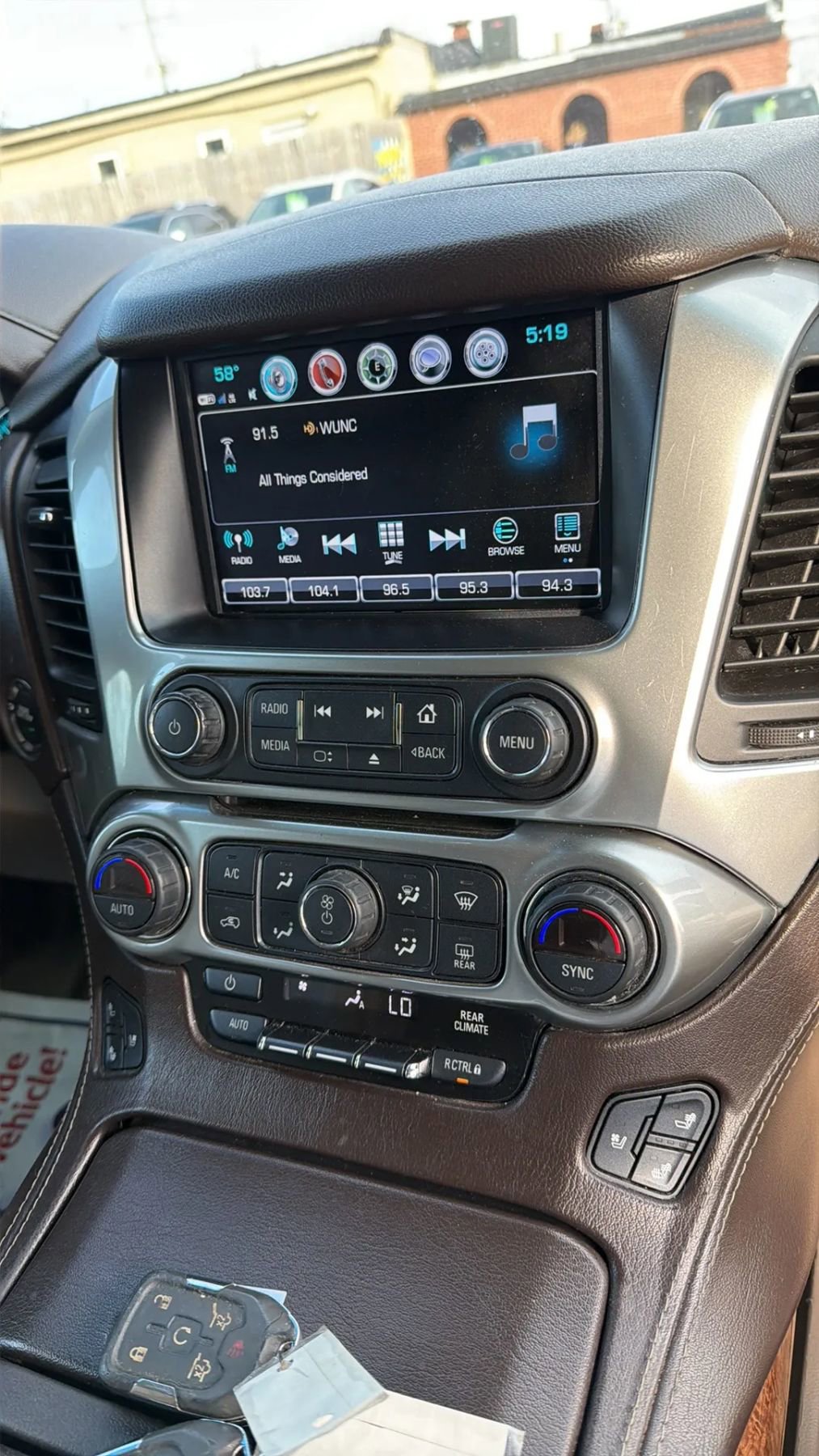 Used 2018 Chevrolet Tahoe Premier image 39