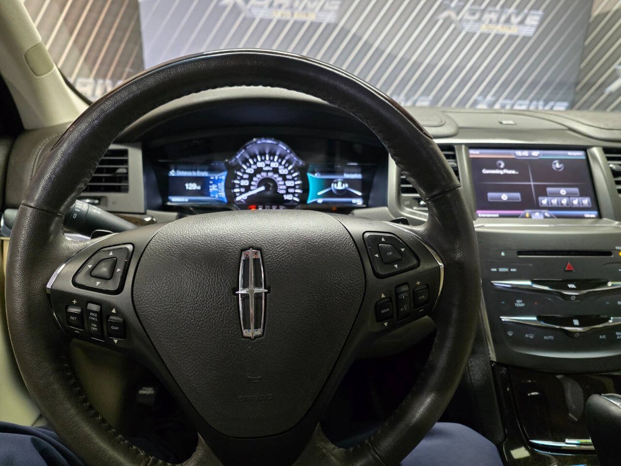 Used 2014 Lincoln MKS AWD w/ Equipment Group 201A image 20